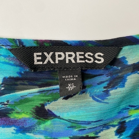 Express ikat print top size XS blue green teal relaxed beachy vibe - Picture 6 of 14